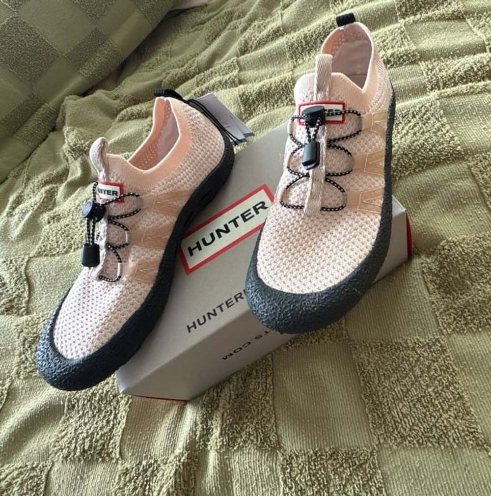 Hunter Videl Water Shoe Pink Knit Sneakers New in Box